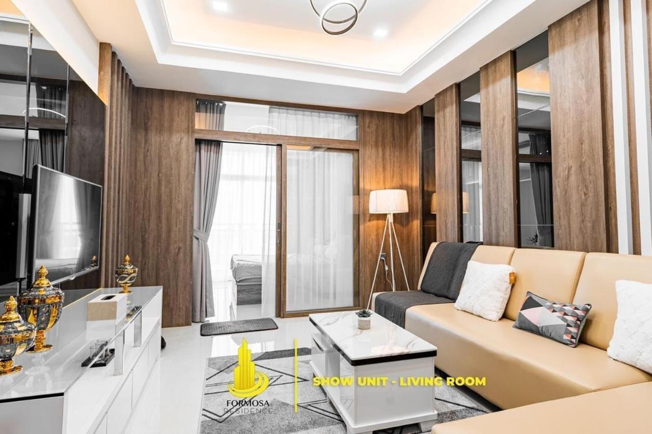 נגויה Sleptopia At Formosa Residence New Best Cozy Place In Town מראה חיצוני תמונה