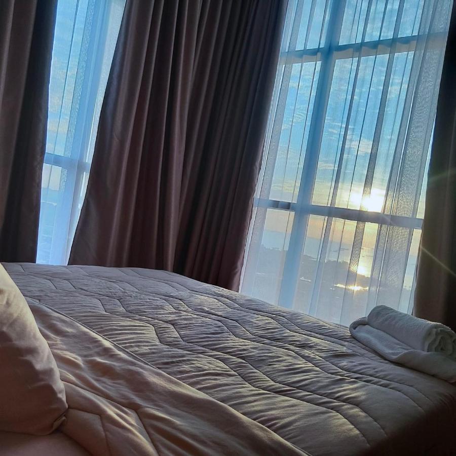 נגויה Sleptopia At Formosa Residence New Best Cozy Place In Town מראה חיצוני תמונה